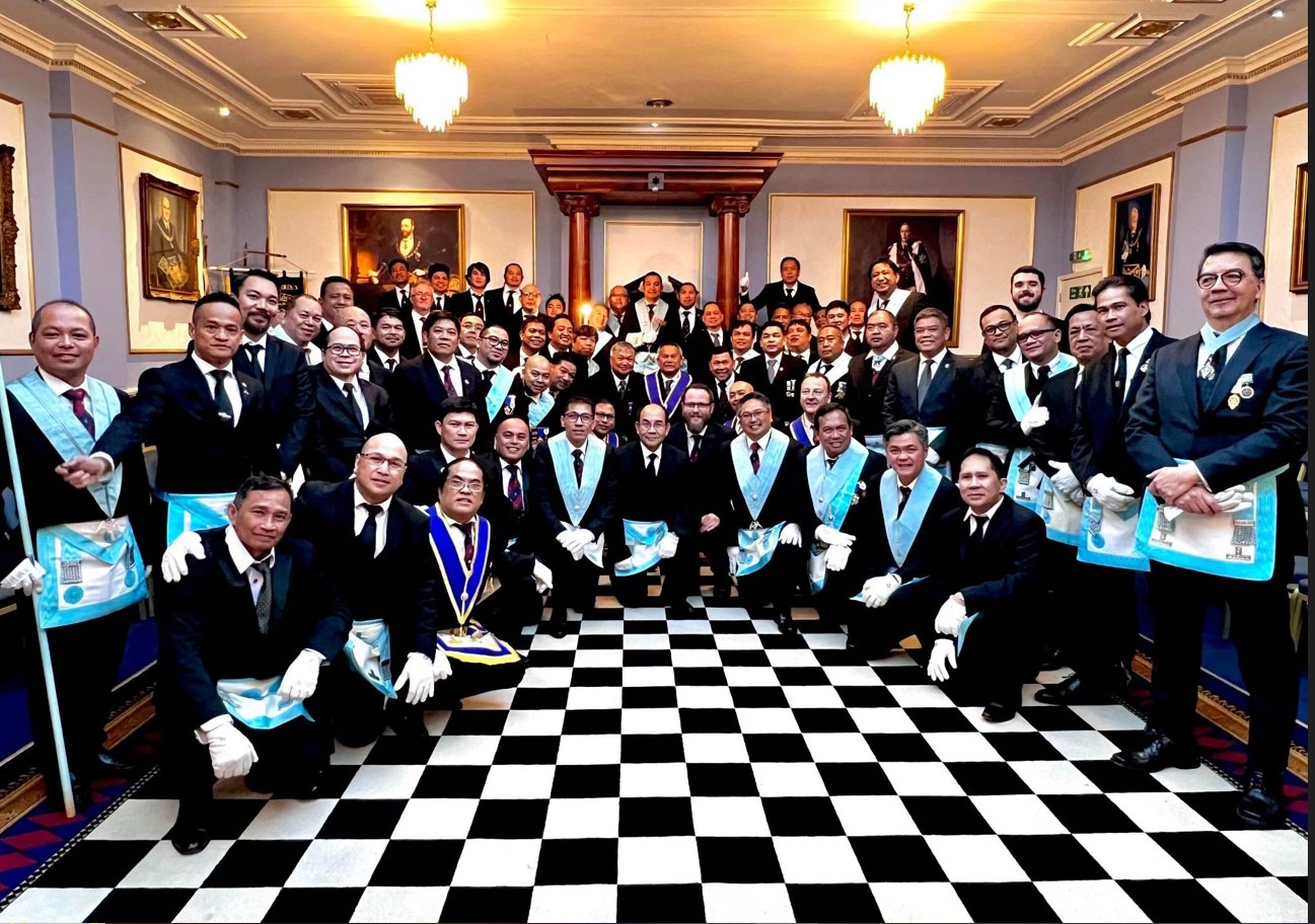 Brethren of Barra Hall Lodge No 8096